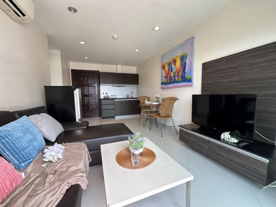 Sale Park Lane Jamtien Resort ห้องกั้นเป็นสัดส่วน ตกแต่งอย่างดี โซฟาหนังนั่งสบาย จองเลย