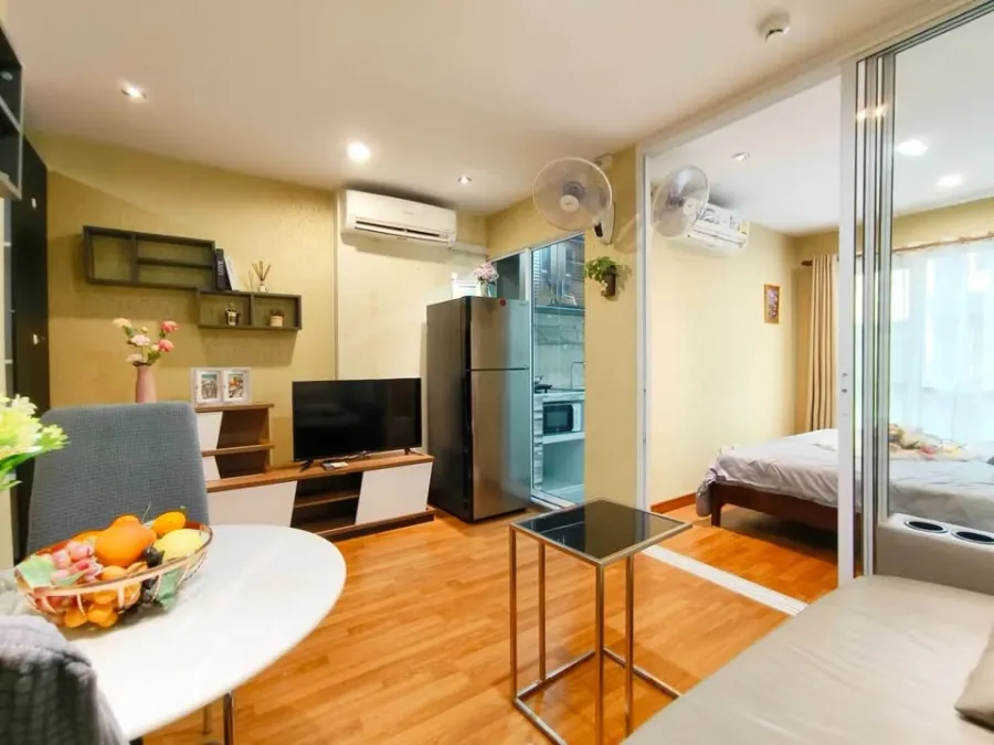 For rent, Regent Home Sukhumvit 81, size 28 sqm., 6th floor, private corner room, open view, peaceful like this, must book