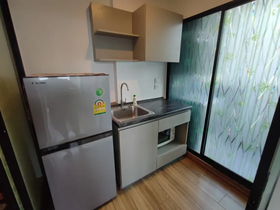 For rent: Kensington Sriracha Condo, spacious and comfortable room, fully furnished, complete with amenities. Book now before you miss out!!