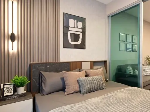 Condo for sale: rent a Space ME Sukhumvit 77. Nice unit, fully furnished, low floor. Book now!