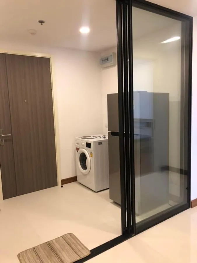 Rent Supalai Premier Charoen Nakorn, spacious room There is a lot of usable space, friendly price, say that you should not miss it.