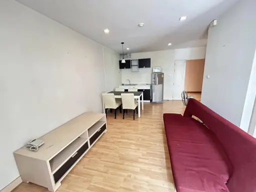 For sale: Tree Condo Lat Phrao 27, PH floor, lots of usable space in the room, furnished and ready to move in. You must arrange it now.