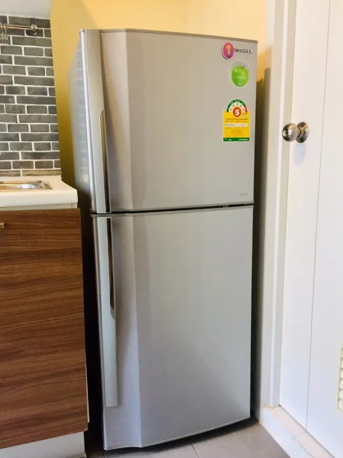 Sale Condo The Tree Interchange furniture nicely good electrical appliances If you don't book, you will regret it.