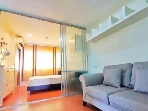 Condo for rent, Lumpini Condo Town Ramintra-Lat Pla Khao. Fully furnished, come at a low price, don't miss a reservation.