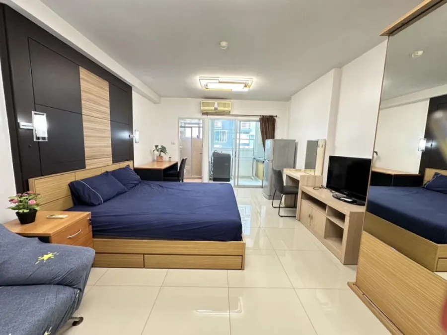 For rent: Supalai City Home Ratchada. A lovely room with complete furnishings. Book now!