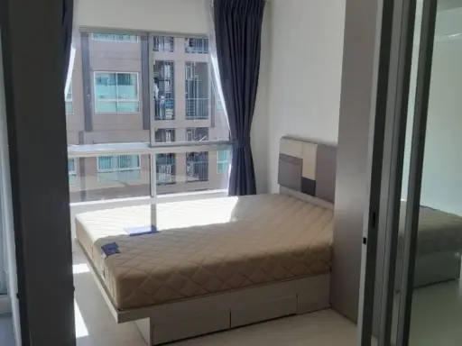Sell Niche ID Sukhumvit 113, east side, pool view. Can't miss it