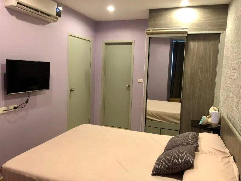 For sale Ideo wutthakat ห้องมุม วิวสระว่ายน้ำ ติอวอลเปเปอร์อย่างดี แถมราคาสุดคุ้ม รีบมาจองด่วนๆ