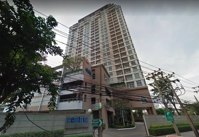 ขาย ให้เช่า เซ็นทริค ซีน สุขุมวิท 64 ชั้นกลางของตึก ห้องมุม ไม่ติดใครเลย เปิดประตูได้ไม่เจอใคร ลมดี