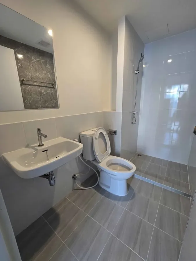 For rent: Sena Kith Chalong Krung-Ladkrabang, well-separated rooms, great price, hurry and reserve now.