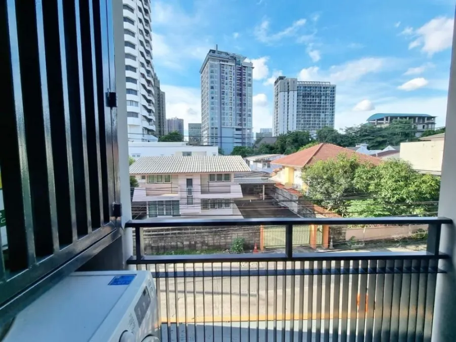 ขาย/ให้เช่า เดอะ ยูนีค 10 ห้องรีโนเวทใหม่ ทิศเหนือ ตกแต่งน่าอยู่ เฟอร์นิเจอร์ครบครัน จองเลยจ้า ด่วนๆ