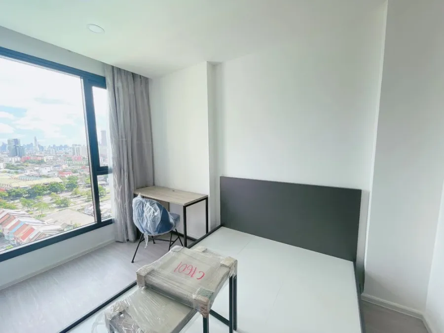 For rent DENIM JATUJAK, new room, pool view. fully furnished You can reserve in advance. Don't miss it.