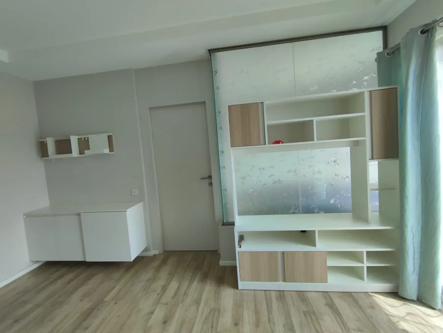 For sale, for rent, Condo Ease 2 Rama 2, 4th floor, bright and comfortable room, partitioned, with furniture, don't just look.