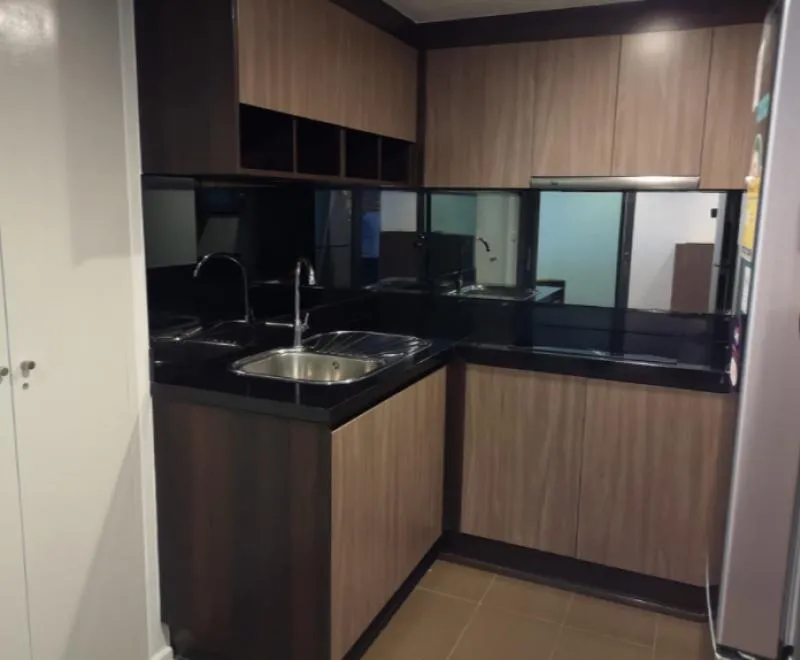Condo for rent, Focus at Ploenchit, very beautiful room, fully furnished, ready to move in, beautiful city view, convenient transportation, near BTS Hurry up and grab it.