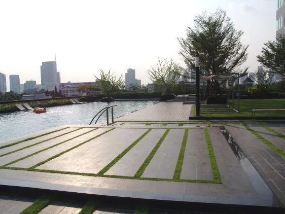 For rent: Siri @ Sukhumvit, 18th floor, fully furnished unit, very livable. Book now! (Hurry!)