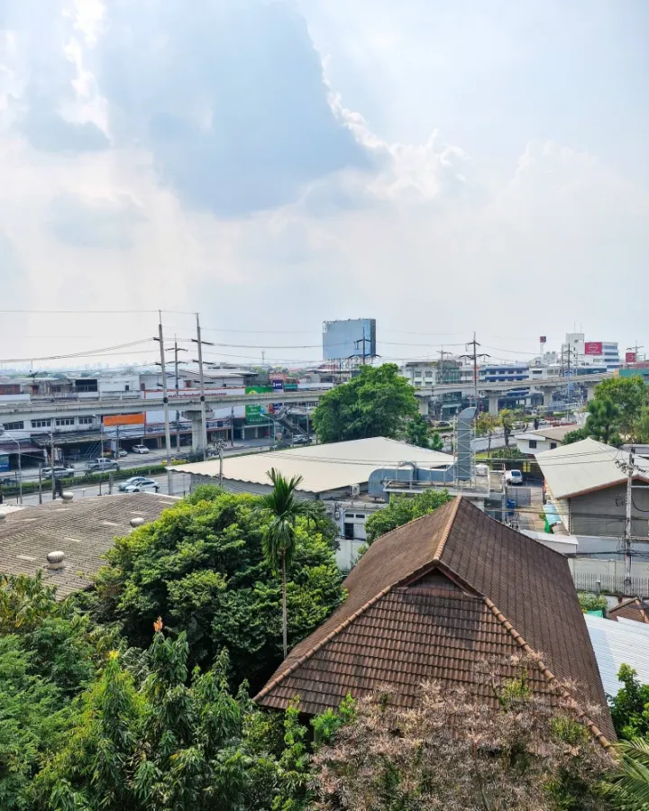 ขาย ดี คอนโด รามอินทรา คอนโดสวยหรูเหมือนอยู่โรงแรม วิวโล่ง มีฉากกั้นห้องนอน กับ ห้องนั่งเล่น สนใจจองเลย