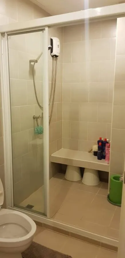 Quick sale!! Condo The Base Chaengwattana, 2 bedrooms, 1 bathroom, size 50 sq.m., 16th floor, panoramic view of the master bedroom.