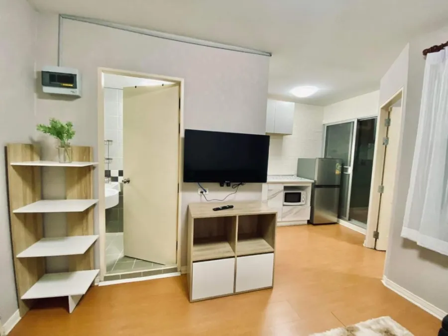 For rent, Lumpini Condo Town Rattanathibet, beautiful looking room, complete electrical appliances Hurry up to reserve now.