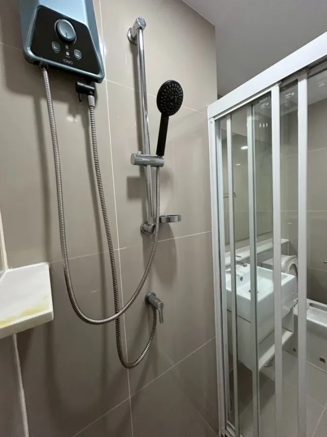 For sale/rent: Denim Condo, Chatuchak. Warm and inviting atmosphere. Buy/Reserve now!!