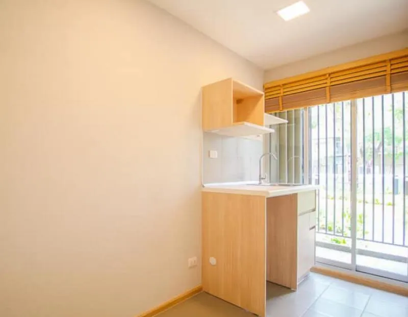 Private zone, less crowded passers-by The new room is still brand new, never been in. Rent Plum Condo Rangsit Alive Phase 2