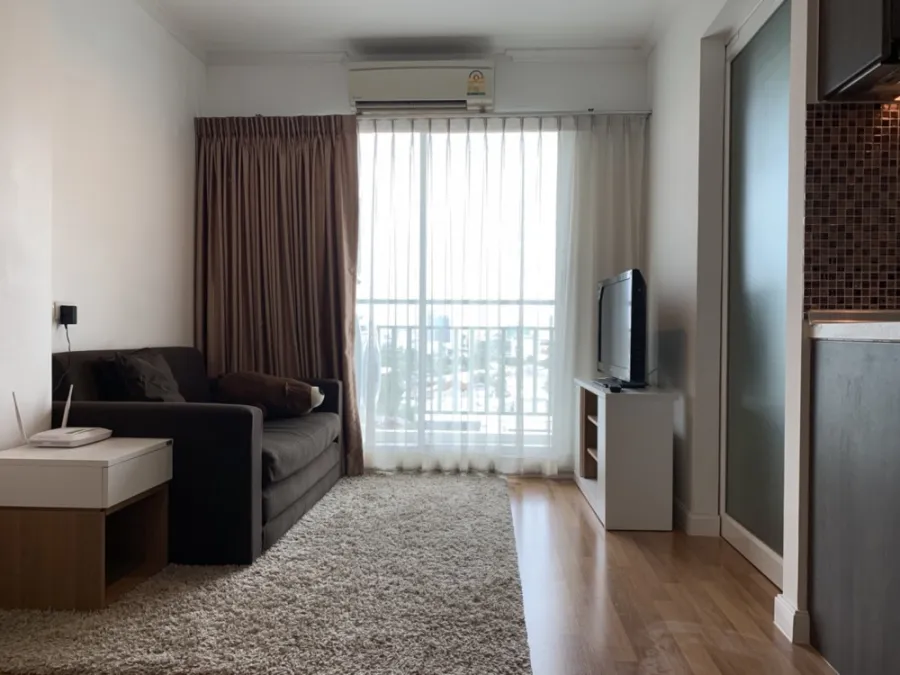 Condo for rent, Lumpini Place Ratchayothin, 10th floor, beautiful room, fully furnished and electrical appliances. Book now.