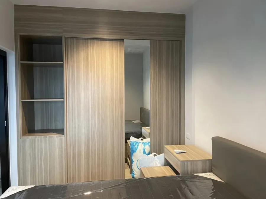 For rent, Altitude Unicorn Sathorn - Tha Phra, 15th floor, fully furnished room, nice to live in. Hurry up to book. I can tell you don't miss it.