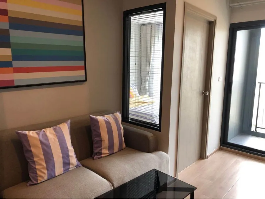 For rent, Ideo Rama 9 - Asoke, 24th floor, very beautiful view, well decorated room. Like this, you need to hurry up and reserve it. Don't miss it.