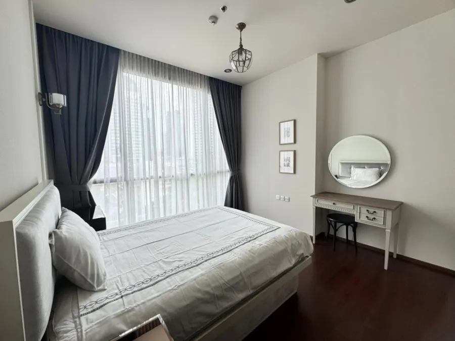Condo for rent, Quattro by Sansiri, good location, city view, can't miss it, book now!