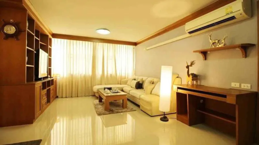Rent/Sale รัชดาซิตี้ 18 ห้องสวยหรูมาก เฟอร์บิ๊วอินไม้สักทั้งห้อง อยู่เป็นครอบครัวได้สบายๆ รีบจองด่วน