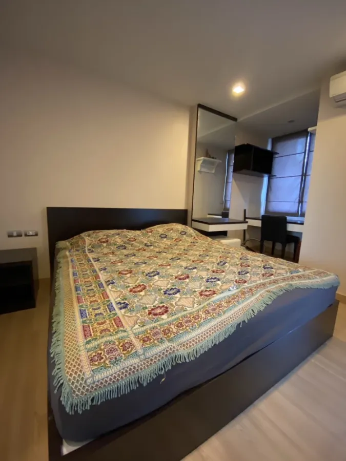 ให้เช่า!! ทรี คอนโด เอกมัย (สุขุมวิท 40) ชั้น 4 ห้องสวย เฟอร์นิเจอร์ครบ พร้อมเข้าอยู่ได้ทันที รีบจองเลย!!