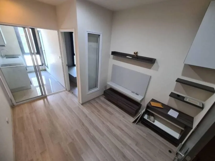Condo for rent, Centric Ratchada-Huay Kwang, 12th floor, clear outside view Partition room is extremely proportional. If interested, hurry up and rese