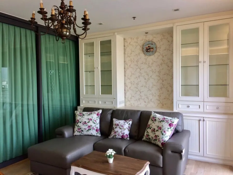 Urgent for rent !! Noble Remix Sukhumvit 36 condo, beautiful room, ready to move in, close to the BTS, miss it and you will regret it !!