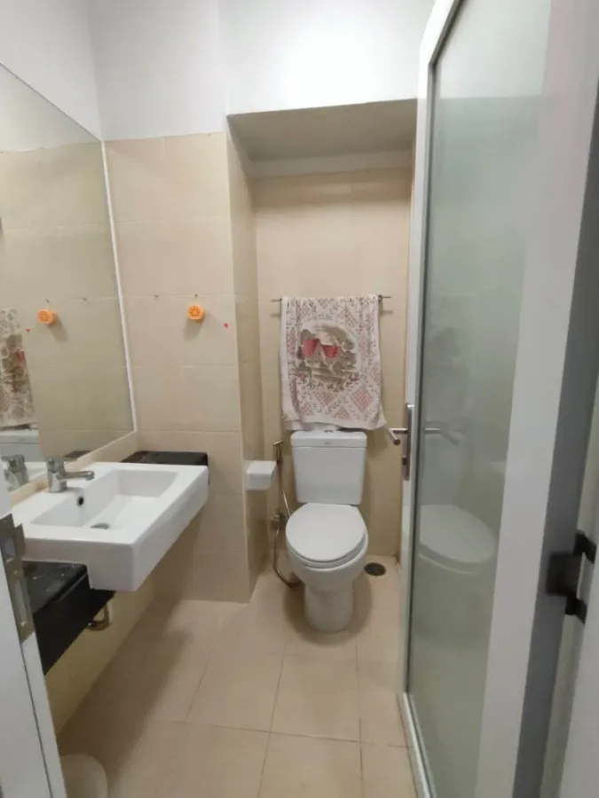 Condo for rent: i-biza Condominium RCA. Ready to move in, fully furnished. Book now, don't miss out!