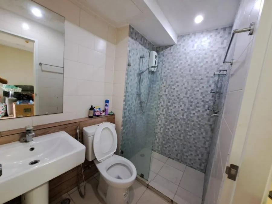 For rent: The Maple Ratchada-Ladprao, 6th floor, open view, airy, comfortable, fully furnished, nice to live in, book now, don't miss out.