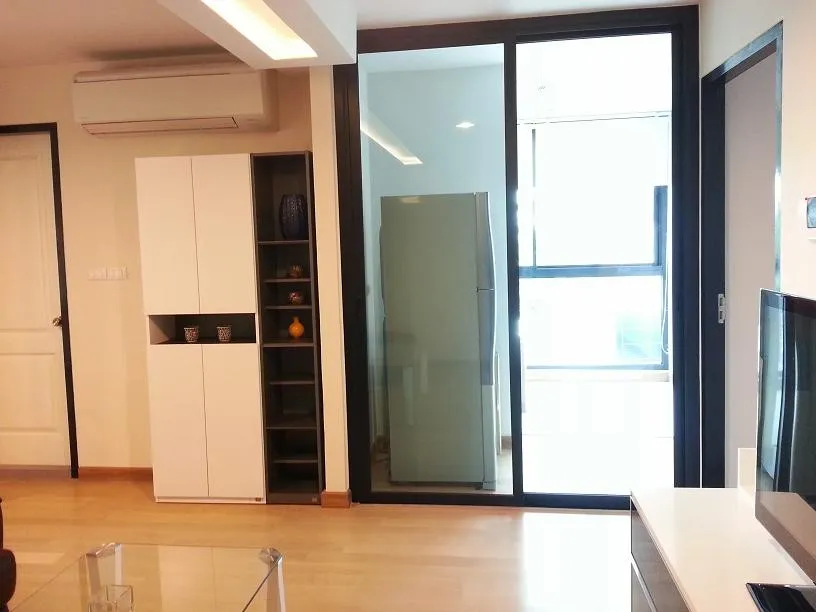 Condo for sale, for rent, Bangkok Felix Sukhumvit 69-2, road side, corner room, quiet, ready to move in.