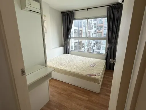 For rent immediately! The Trust Ngamwongwan project. Ready to move in unit. Convenient and complete amenities all in one place. You don't want to miss