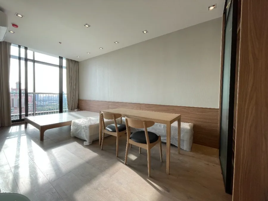 Urgent sale, Condo Park 24 Origin Phrom Phong, high floor, beautiful view, golden location, book now!!