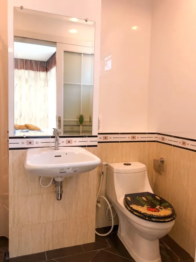ให้เช่า CC Condominium 1 ห้องน่าอยู่ เฟอร์พร้อม ห้องกว้างขวางอยู่สบาย จองเลย