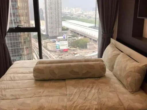 Urgent for rent, Ideo Mobi Asoke, nice room, furniture and electrical appliances. Ready to move in images