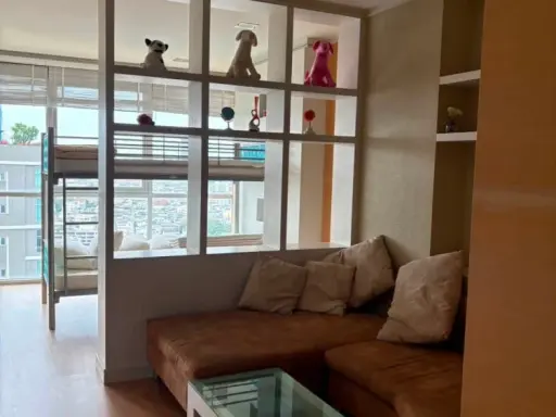 Urgent sale! St Louis Grand Terrace condo, high floor unit, private atmosphere, everything you need is here. Own it now! images