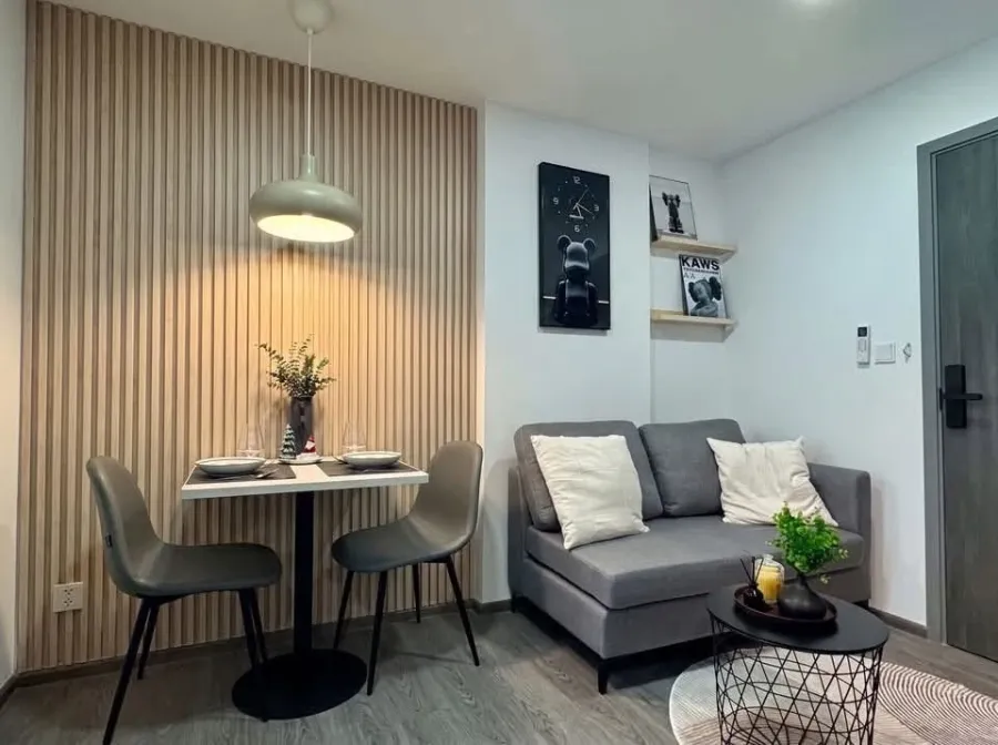 For rent: Kave Wonderland 1-bedroom apartment. Minimalist style decor, fully furnished, great location. Book now!