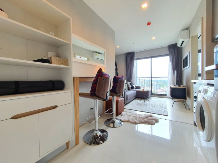 ขาย ให้เช่า คอนโด ริทึ่ม สุขุมวิท 36-38 ห้องรูปตัว L ยอดนิยม หันหน้าไปทางทิศใต้ วิวโล่ง