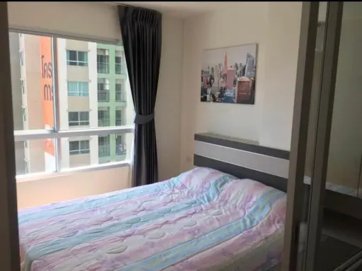 For rent, Lumpini Ville Nakhon In-Riverview, 16th floor, partitioned room, fully furnished, just carry your bags and move in. Book now.