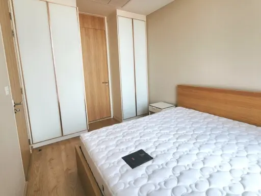 Spacious condo for rent at Noble BE 19. Enjoy ample living space. Book yours today! Don't miss out!
