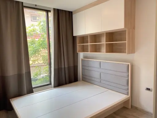 For sale, The Urban Attitude Bearing 14, nice room, built-in furniture, soft tones, comfortable price, book now.
