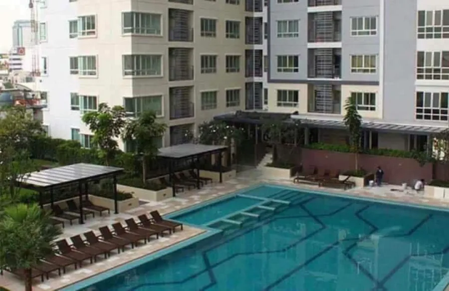 Sell/rent Condo The Trust Residence Pinklao (Borommaratchachonnani) fully furnished and ready to move in. Beautiful view like this. Must book !!