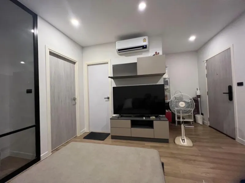 ขาย ให้เช่า groove condo ratchada rama9 ห้องมุมชั้น 4 ได้ความเป็นส่วนตัว ห้องขนาดใหญ่ รีบมาจับจอง