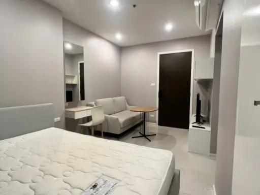 For rent The Prodigy Phetkasem 62, 31st floor room, city view, stunningly beautiful, clean room, extremely livable, can't miss it.