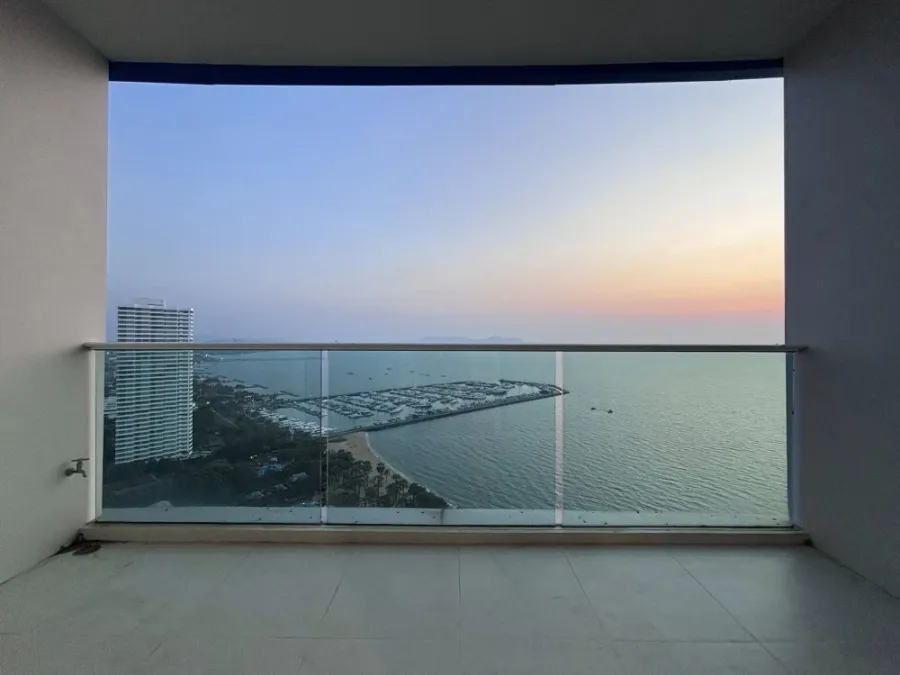 ให้เช่า Movenpick White Sand Beach ห้องชั้นสูง เฟอร์พร้อม กว้างขวางอยู่สบาย จองเลย
