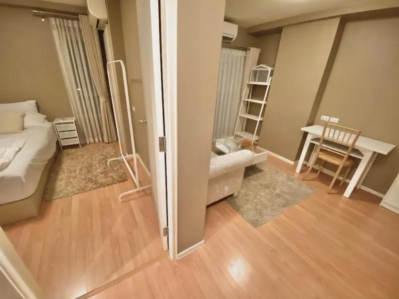 Urgent sale !! Condo Lumpini Ville On Nut - Ladkrabang, good location room near the fire escape, convenient transportation, book now !!