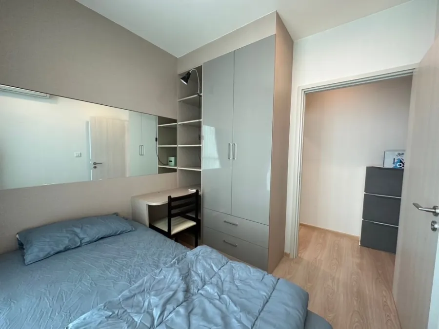 Room for rent, 2 Bedroom, Noble Revolve Ratchada Condo, corner room, private, fully furnished, ready to move in.